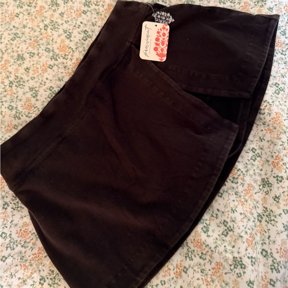 SIZE S (NWT) FREE PEOPLE MINI SKORT